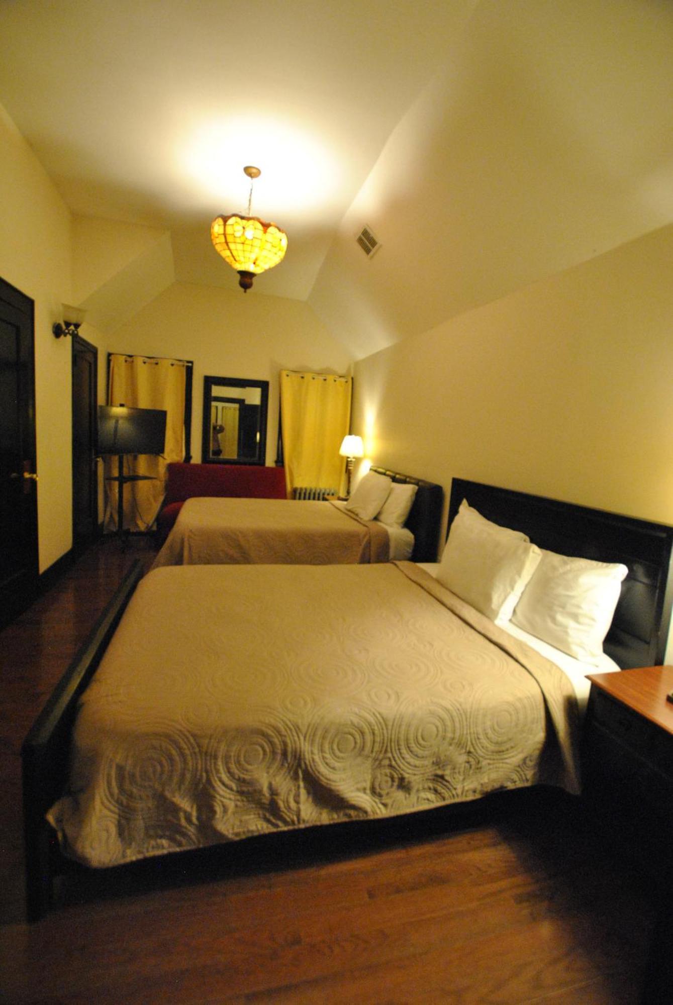 Ewr Airport Multilevel Guest House Room With 2-3 Beds Ньюарк Экстерьер фото