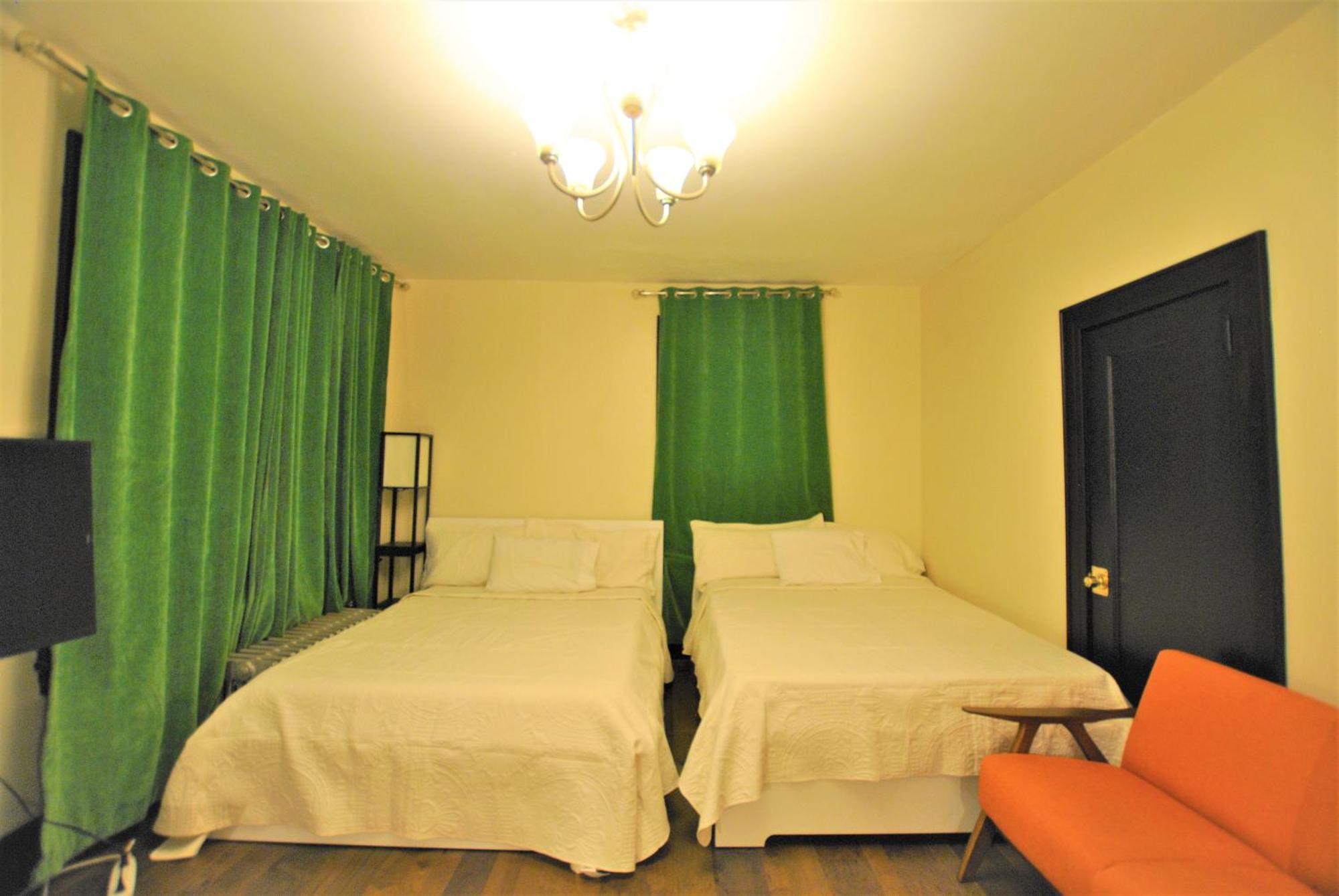 Ewr Airport Multilevel Guest House Room With 2-3 Beds Ньюарк Экстерьер фото