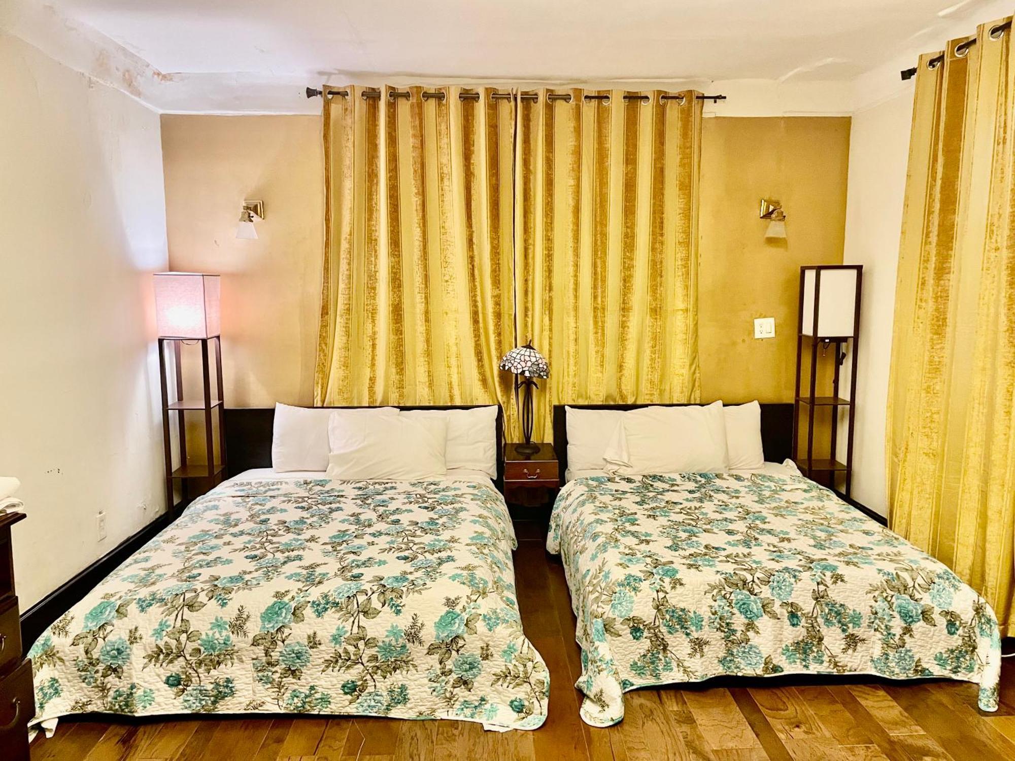 Ewr Airport Multilevel Guest House Room With 2-3 Beds Ньюарк Экстерьер фото